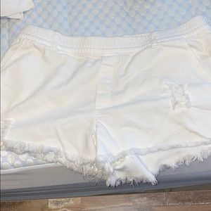 Aerie boyfriend white denim shorts sz large